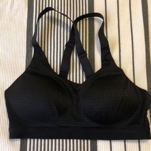 Victoria Sport lightweight sports bra!